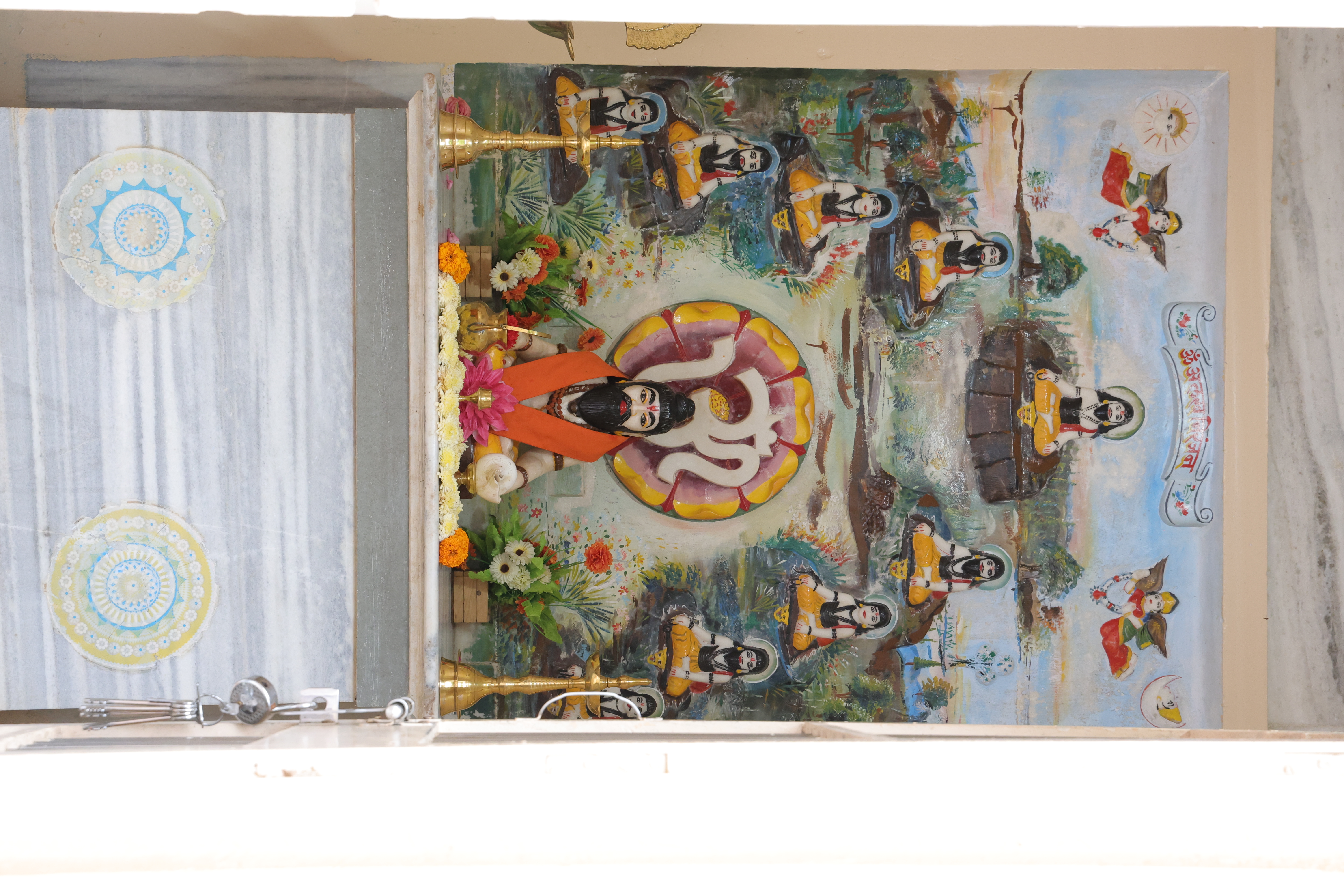 श्री नावनाथ मूर्ती 1